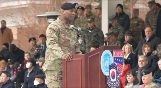 New USFK chief takes office