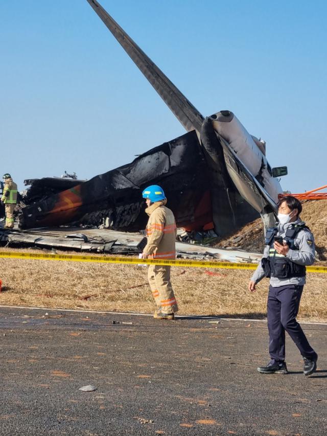 29일 전라남도 무안국제공항에서 사고가 발생한 제주공항 여객기사진김옥현 기자