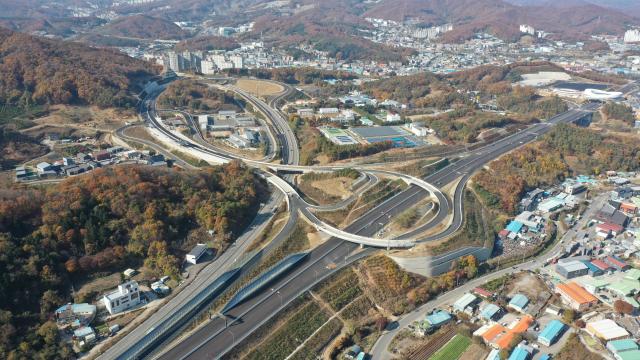 세종-포천 고속도로 북용인 나들목 전경사진용인시