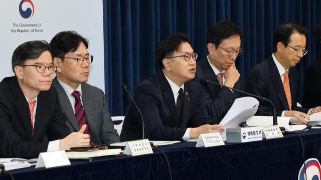 South Korea lowers 2025 growth forecast to 1.8%