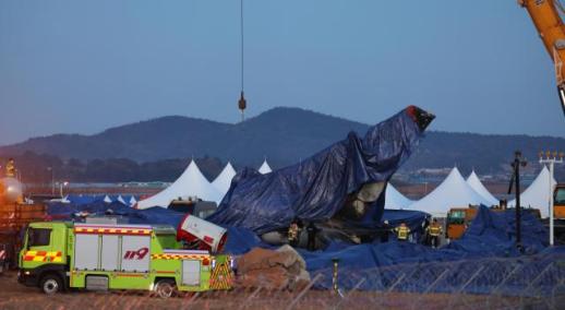 济州航空坠毁事故调查全面展开