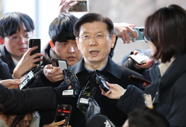 Presidential security chief questioned over blocking Yoons arrest