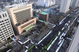 尹 구속 차은경 판사, 직접 쟁점 질문…8시간 장고 끝 결론