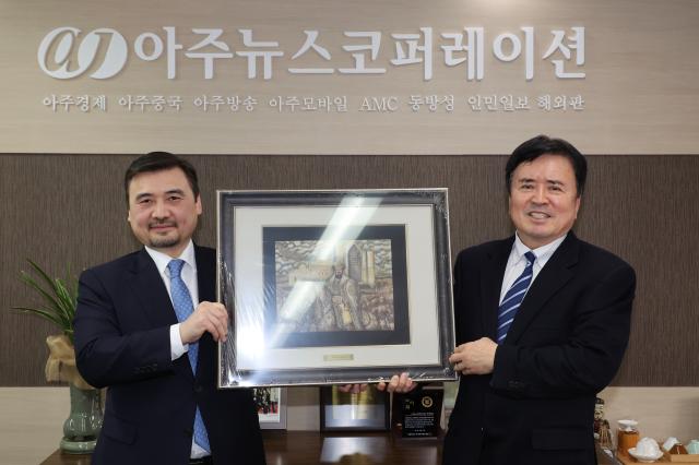 PHOTOS: Kazakhstan envoy, AJP chairman explore cooperation opportunities