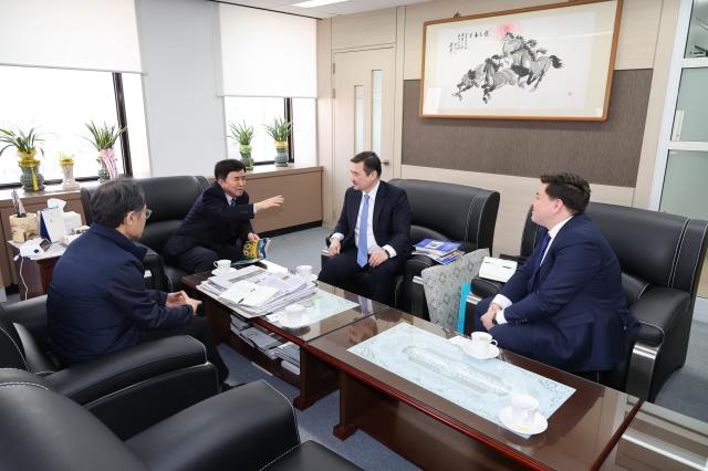 Kwak Young-kil chairman of Aju News Corporation and Ambassador of the Republic of Kazakhstan Nurgali AArystanov have a conversation at the Aju News Corporation office in Seoul on Jan 21 2025 AJP Han Jun-gu