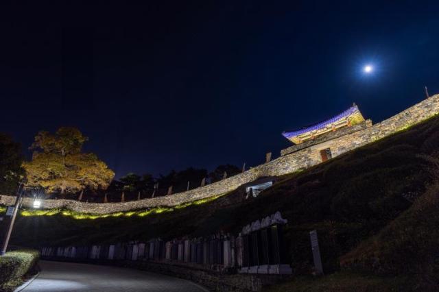 Gongsanseong Fortress Gongju Chungcheongnam-do Courtesy of Chungcheongnam-do