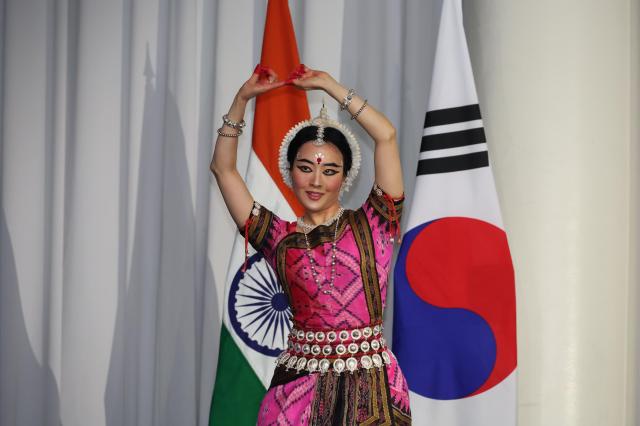 A dancer performs traditional Indian choreography during an event held to celebrate Indias 76th Republic Day at Seouls iconic Sebit Island on Jan 23 AJP Han Jun-gu