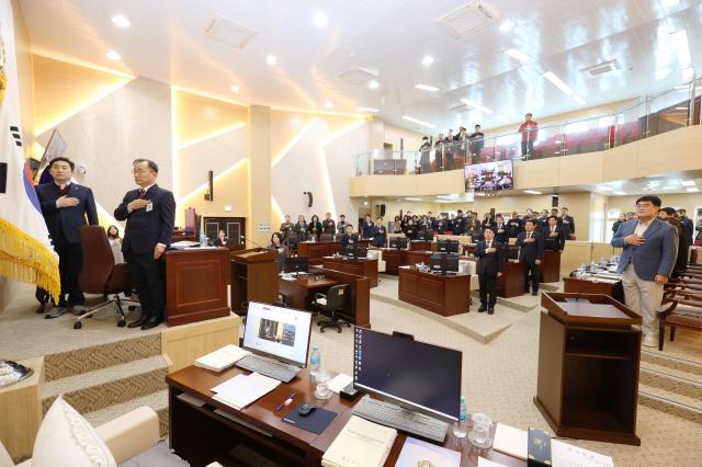 삼척시의회가 제260회 임시회를 개회하고 있다 사진삼척시의회