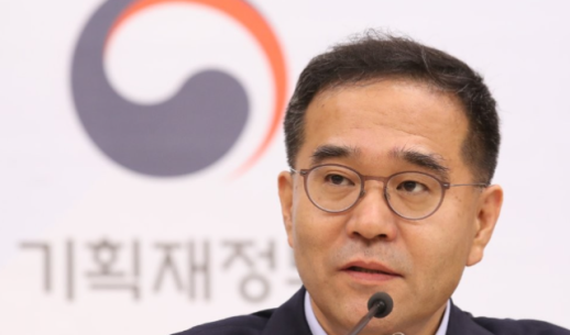 NH농협금융, 신임 회장에 이찬우 전 금감원 수석부원장 선임