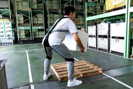 [NNA] 도쿄이과大 벤처, 싱가포르에 어시스트 슈트 판매