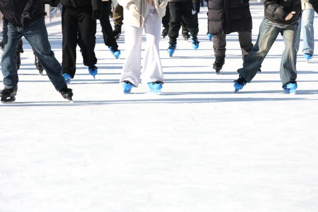 People skating at Seoul Plaza ice skating rink AJP Han Jun-gu