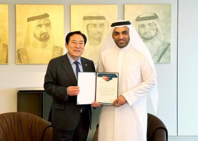 김기문 중기중앙회장 올해 韓서 UAE와 비즈니스 테이블 공동 개최