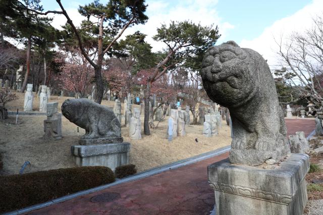 PHOTO: Korean Stone Art Museum