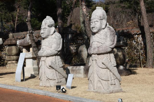 일본에서 환수한 장군석  AJP Cho bo-hee