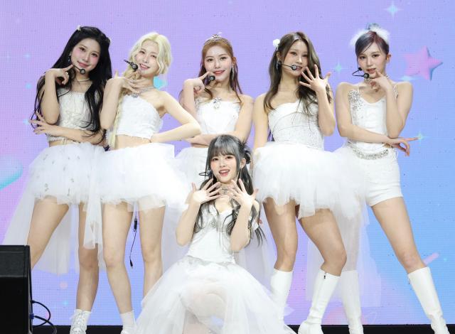 PHOTOS: All-Chinese K-pop girl group debuts with Bubble Gum