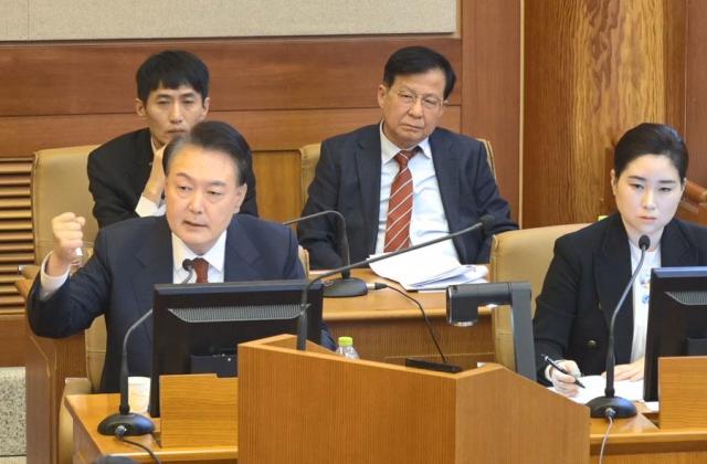 Constitutional Court sets additional hearing date for Yoons impeachment trial