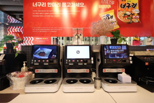 The “Neoguri-ui Ramyeon Gage”K Ramyun restaurant in Myeongdong AJP Han Jun-gu