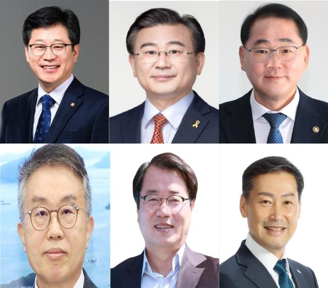 내년 지방선거에서 출마가 예상되는 전라고등학교 출신들
윗줄 왼쪽부터 안호영 의원 천호성 교수 김종훈 부지사
아랫줄 왼쪽부터 양충모 전 청장 이돈승 특보 전춘성 진안군수사진각 인사 SNS