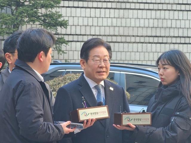 이재명 더불어민주당 대표가 26일 서울 서초구 서울고등법원에서 열린 공직선거법 위반 혐의 사건 항소심 결심 공판에 출석했다 사진권규홍 기자