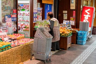 [ASIA Biz] "천천히 계산하세요"…초고령사회 日서 등장한 노인용 슬로우 계산대