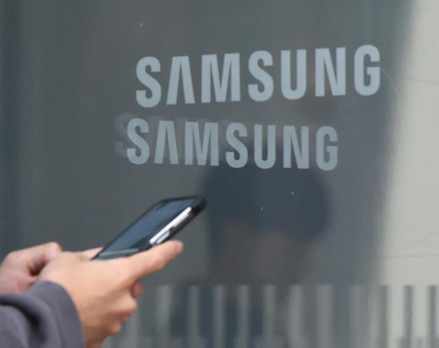 Samsung wins trademark lawsuit against Chinese firm TCL in Germany