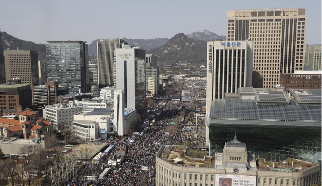 Anti-impeachment protest for President Yoon Suk Yeol takes place in Gwanghwamun central Seoul on Mar 15 2025 Yonhap