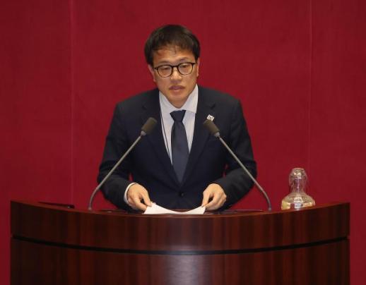 청년에 부담 전가 30·40대 의원 반발에…野 연금특위 청년 구성 확대(종합)