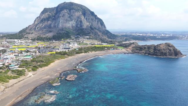 韩国将对华团客免签 济州旅游业压力山大