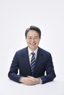 진옥동 신한금융 회장 증권 ETF 사고, 뼈저린 반성…지속 가능성 최우선