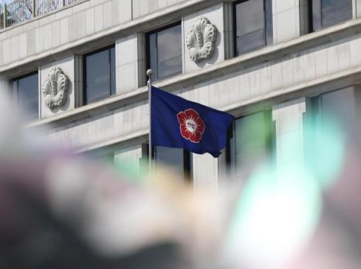 戒严争议证据程序受质疑 尹锡悦弹劾案仍存法律变数