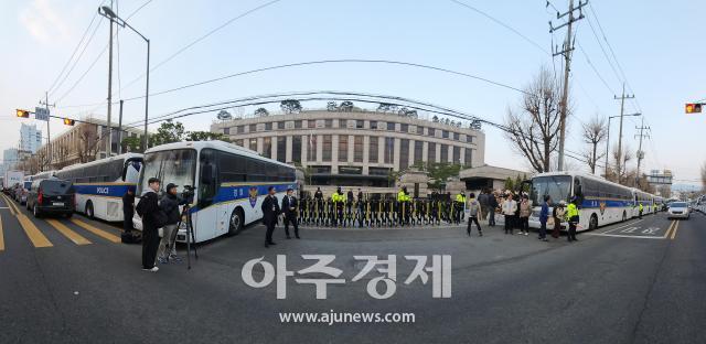 [포토] 통제되는 헌법재판소