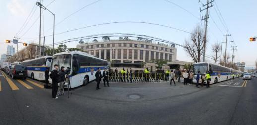 PHOTOS: Security tightens around Constitutional Court and National Assembly ahead of Yoon impeachment ruling