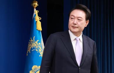 파면 尹 기대 부응 못해 안타깝고 죄송... 참모진도 충격