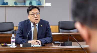 김병환 금융위원장 시장 안정 위해 100조 준비…수출기업 자금 지원