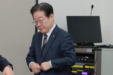 [속보] 이재명 5·18 정신 수록·계엄요건 강화는 개헌 가능할 것