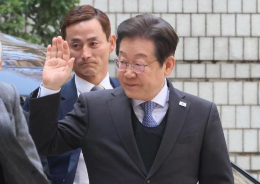 韩国下届总统选举定于6月3日举行 三大变数影响选情