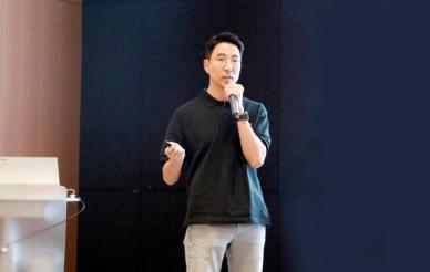 [특징주] 두산로보틱스, 휴머노이드 로봇 사업 확대 소식에 10%대 강세