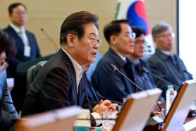 Lee Jae-myung outlines regional pledges ahead of first televised debate
