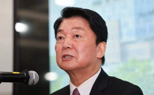安 "안철수 죽이기 조작질...여론조사 타깃은 나"