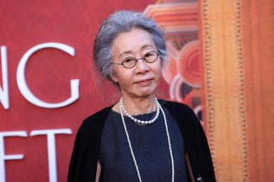 윤여정, 가정사 고백 큰아들, 2000년 커밍아웃…뉴욕서 결혼