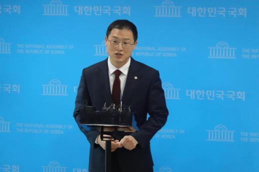 김상욱 "尹 제명 안 하면 거취 고민"…탈당 시사
