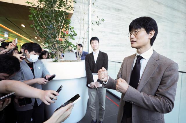 With AI in focus, Naver, Kakao brace for earnings