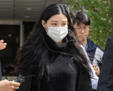 입시비리 조민, 2심에서도 벌금 1000만원 선고...법원 원심 판단 정당
