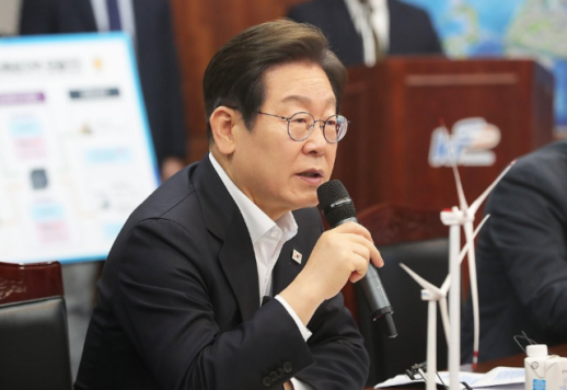 이재명, 대통령 적합도 41% 지지…홍준표·김문수 10%