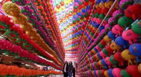 Lantern festival to light up downtown Seoul this weekend ahead of Buddhas Birthday