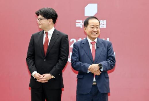 홍준표·한동훈, 계엄 공방…"尹에게 사사건건 깐족" vs "아부한 사람이 책임"