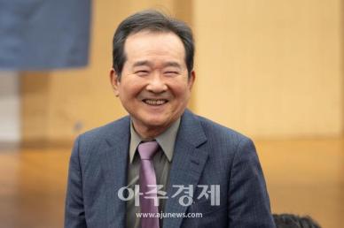 [포토] 밝은 표정의 정세균 전 국무총리