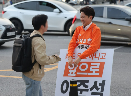 이준석, 유권자에게 보내는 손편지 직접 작성...내주 발송