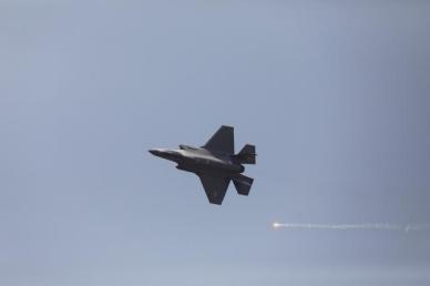 日, 동해쪽 기지에 최신예 F-35A 전투기 첫 배치