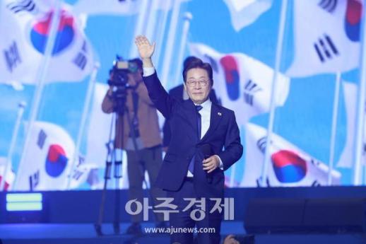 [포토] 이재명, 역대 최대 89.77% 대선후보 확정